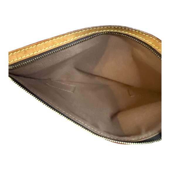 Authentic 💜 Louis Vuitton Monogram Bosphore PM Messenger Bag - Picture 4 of 6